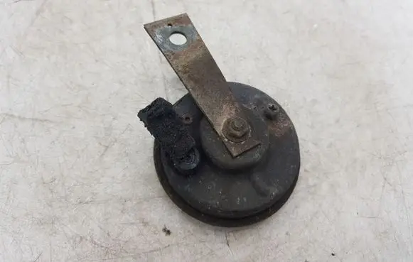 Nissan X-Trail T30 Horn signal NOCODE