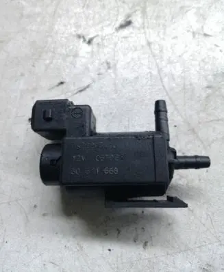 Volvo XC90 Turbo solenoid valve 72224010
