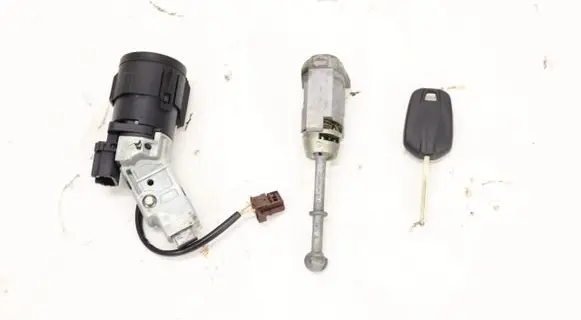 Citroen C4 Cactus Ignition lock 9663123380