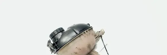 Mitsubishi Montero Coolant expansion tank/reservoir A2045000549