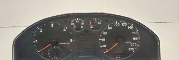 Audi A4 S4 B5 8D Speedometer (instrument cluster) 8D0919033A AU0004