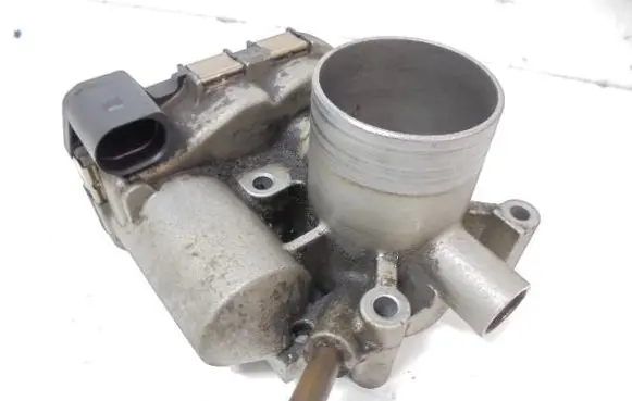 Volkswagen Polo III 6N 6N2 6NF Electric throttle body valve 030133062A