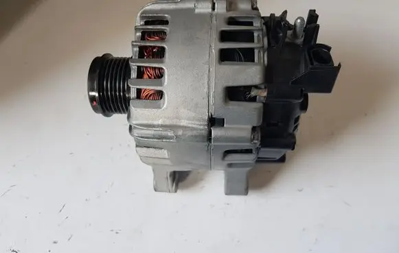 Ford C-MAX II Generator/alternator TG15C174 117001215 AG9T10300AA