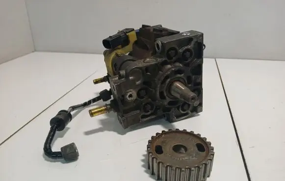 Fuel injection high pressure pump