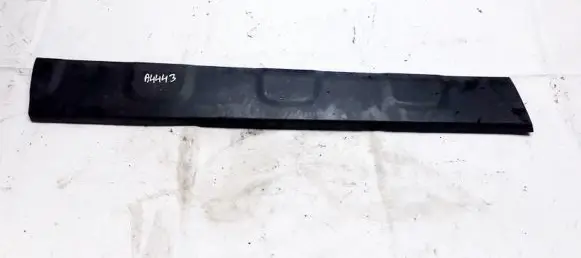 Honda CR-V Front door trim (molding) 75322swwe010m1