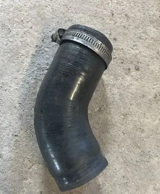 Dodge Nitro Intercooler hose/pipe