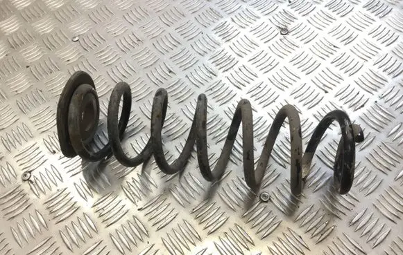 Volkswagen Golf VII Rear coil spring 5Q0511115