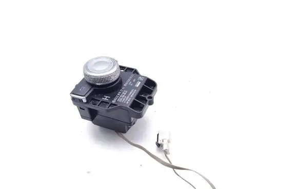 Mercedes-Benz E W212 Head unit multimedia control A2128702751 A2049020501 A2128703051
