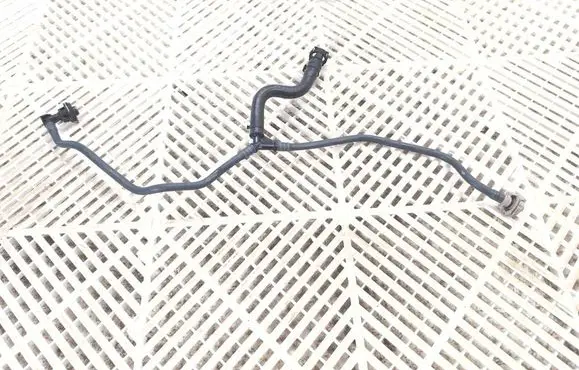 Audi A8 S8 D5 Vacuum line/pipe/hose 4N0121081D