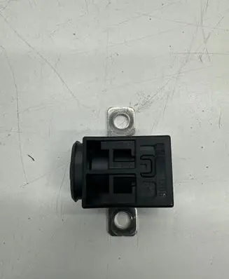Audi A7 S7 4G Battery relay fuse 4F0915519