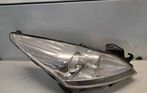 Peugeot 5008 Headlight/headlamp 9685473680