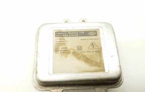 Mercedes-Benz Vito Viano W639 Headlight ballast module Xenon 5DV00961000