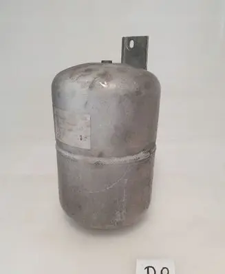 Mercedes-Benz R W251 Vacuum air tank A2513200015
