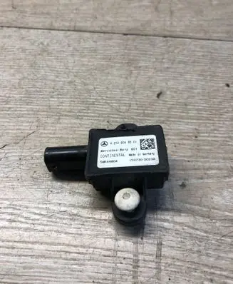 Mercedes-Benz E W212 Airbag deployment crash/impact sensor A2129056501 5WK44804 15073000238