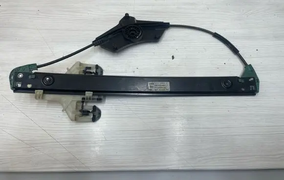 Audi A3 8Y Rear window lifting mechanism without motor 8Y0839462