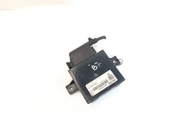 Volkswagen PASSAT B7 Voltage converter/converter module 3AA919041