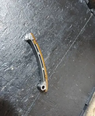 BMW 5 E39 Slide rail for timing chain 2247330 13522247330
