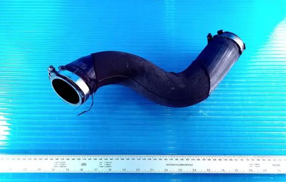 Audi A4 S4 B8 8K Intercooler hose/pipe 8K0145737