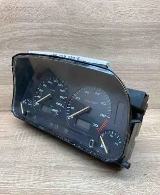 Volkswagen Golf III Speedometer (instrument cluster) 1H0919033E