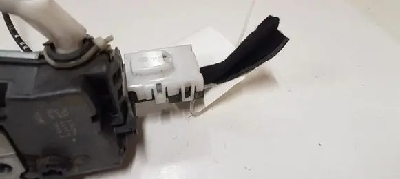 Citroen C5 Rear door lock 574394 A01776