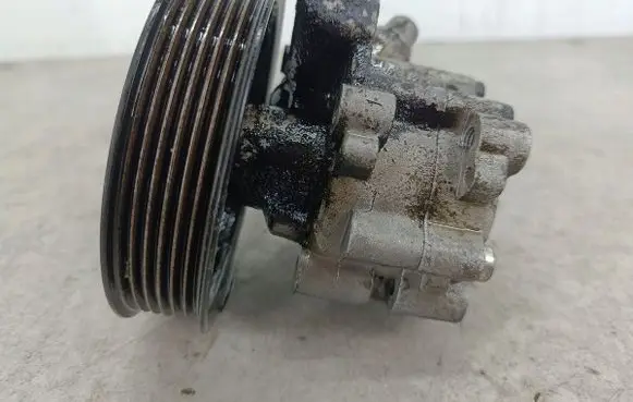 Alfa Romeo 159 Power steering pump 