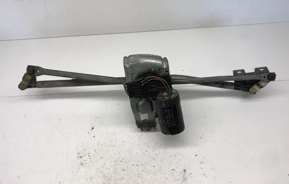 Audi A6 S6 C4 4A Front wiper linkage and motor 0390241330