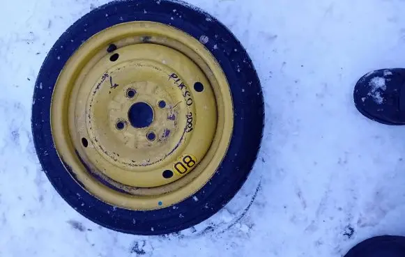 Nissan Pixo R14 spare wheel 