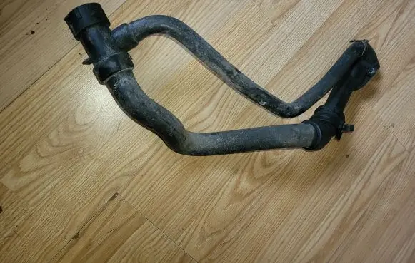 Volkswagen PASSAT B5.5 Engine coolant pipe/hose 4B0121049S 06B121121