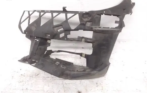 BMW 3 G20 G21 Front bumper mounting bracket 8069347 51118069347