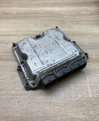 Renault Laguna II Engine control unit/module ECU 8200153946 0281010556