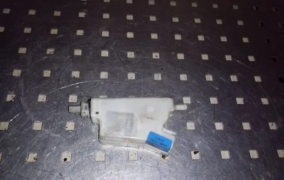 Nissan X-Trail T31 Fuel tank cap lock 78850AM80A