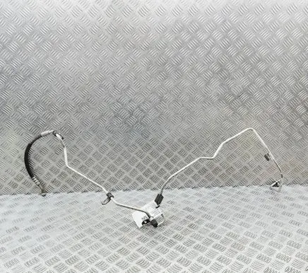 Opel Vivaro Air conditioning (A/C) pipe/hose 924402507R