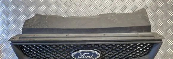 Ford Focus Front grill 4M518C436AD 4M518138AE 4M518200AJ