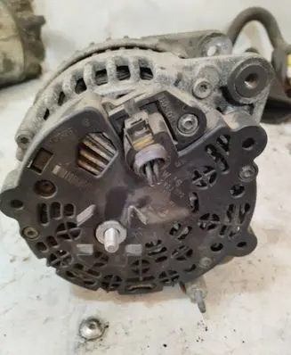 Volkswagen PASSAT CC Generator/alternator 03G903023 14V180A 0121715003