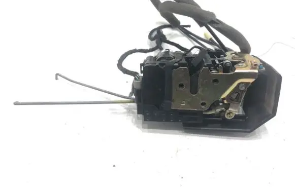 Chevrolet Epica Front door lock