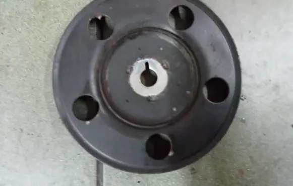 Mitsubishi Colt Crankshaft pulley mn155378