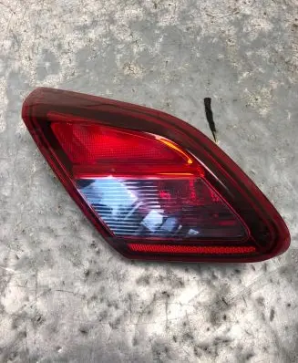 Opel Corsa E Tailgate rear/tail lights 13428459