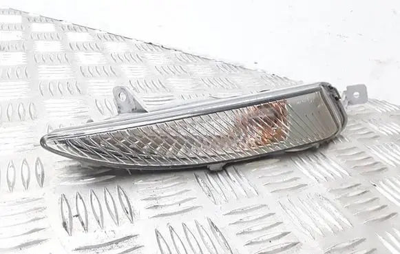 Opel Astra J Front indicator light 662588537