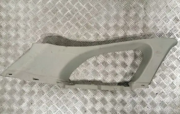 Toyota Avensis T270 (D)pillar trim (top) 6247205140B4 6247205140