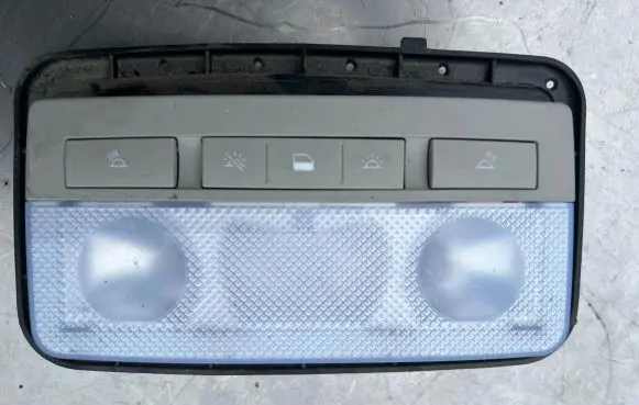Opel Astra J Front seat light 1673520