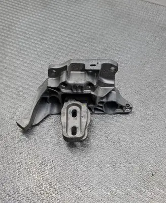 Peugeot 208 II Engine mount bracket 9824312980