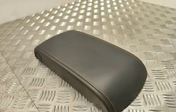Peugeot 508 RXH Armrest