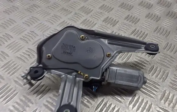 Toyota Avensis T250 Wiper motor 85130-05100