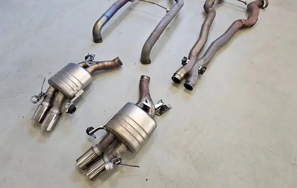 BMW M6 Double Muffler 2349888 59R010014 3033277