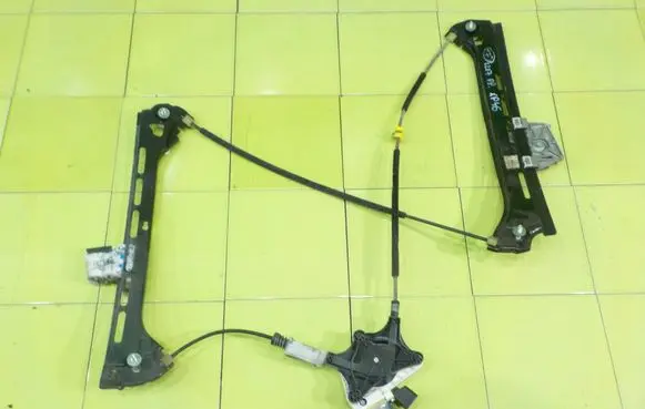 Mercedes-Benz E C207 W207 Front door window regulator with motor PRZOD XP46