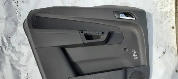 Opel Zafira B Rear door card panel trim 13165271