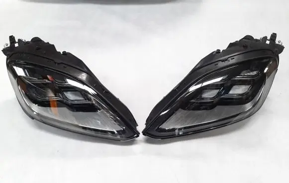 Porsche Cayenne (9Y0 9Y3) Headlight/headlamp 9Y0941085T