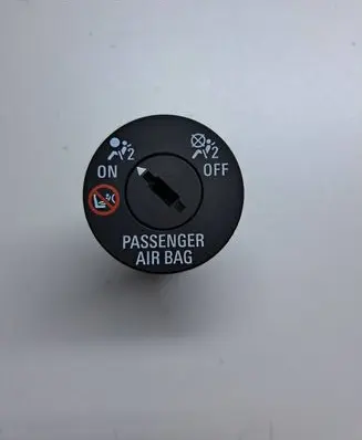 Opel Astra J Passenger airbag on/off switch 13577258 475R