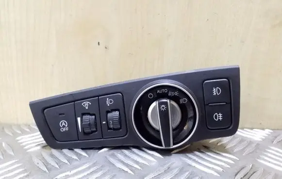 Hyundai i40 Light switch 933003Z970