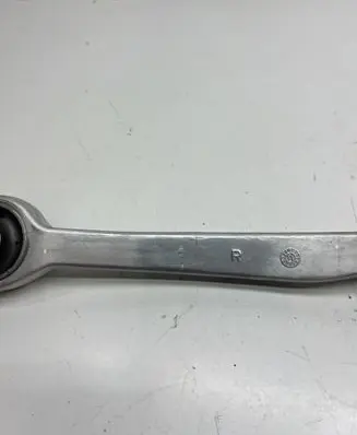 Volkswagen PASSAT B5.5 Front lower control arm/wishbone 8D0407506H